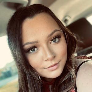 Meet your Posher, Lyndsay